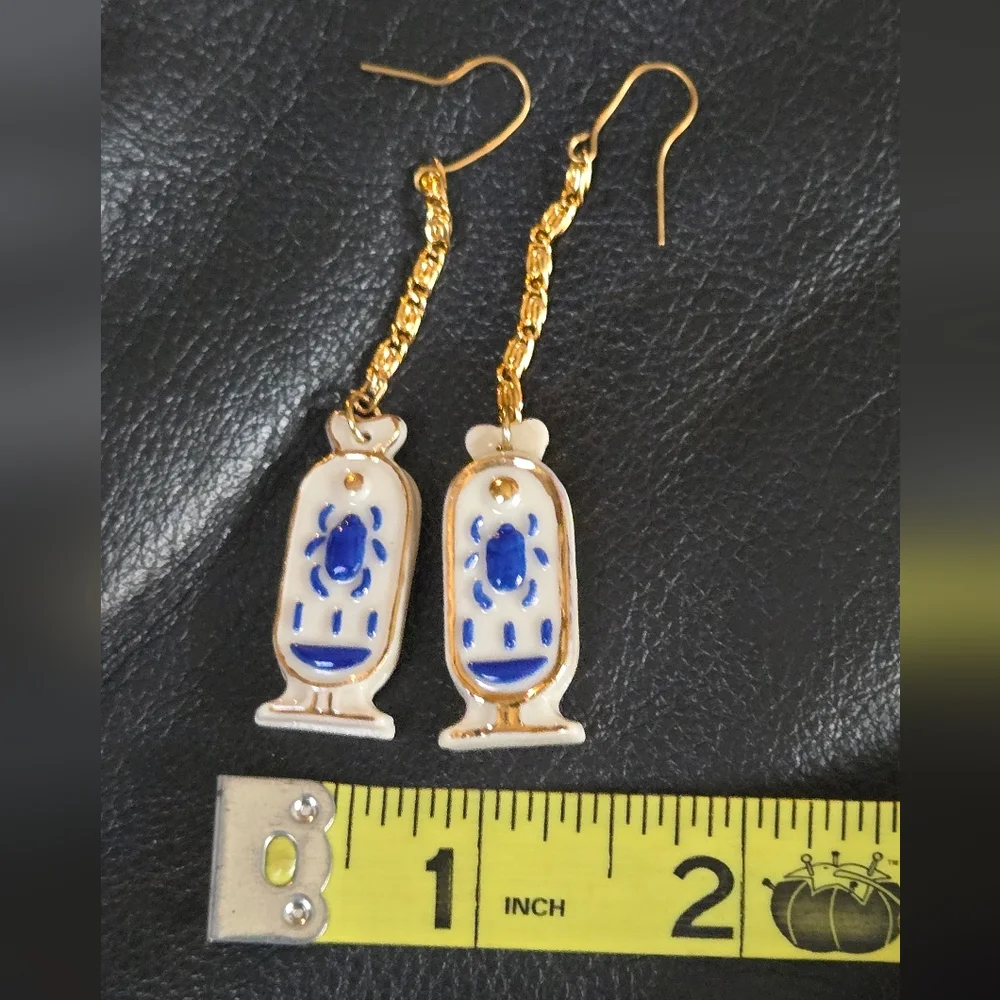 Porcelain & gold vintage Egyptian Cartouche Scarab art earrings - Picture 6 of 6